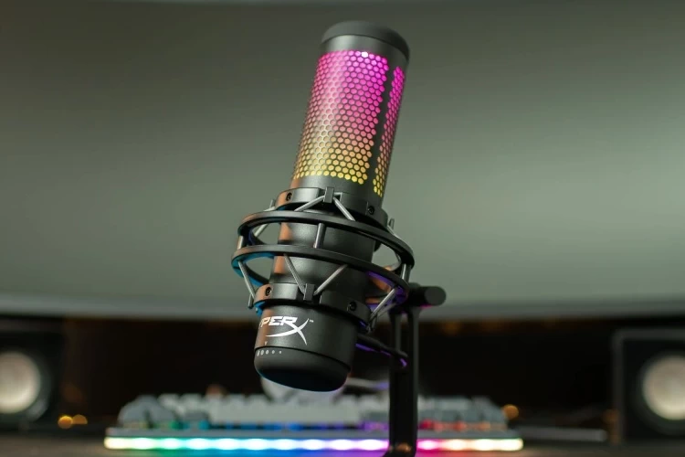 using HyperX-QuadCast-S to create Video Marketing content for Youtube chenall