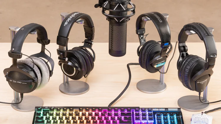 Headphones as Podcast Equipment for Remote Video Podcasting